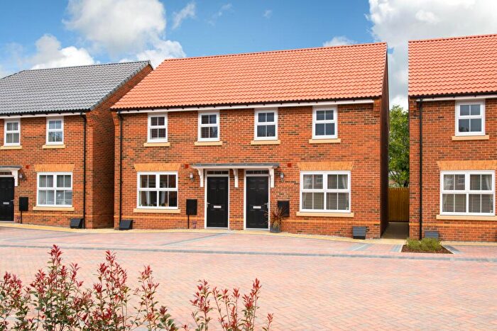 3 Bedroom Semi-Detached House For Sale In Avro Road, Fernwood, Newark, Nottingham, NG24