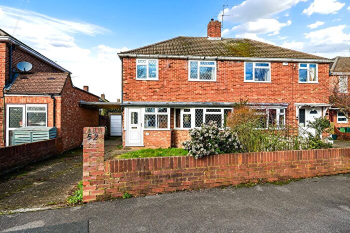 3 Bedroom Semi Detached House For Sale In Staines, Surrey, TW18