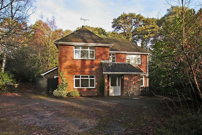 4 Bedroom Detached House To Rent In Keysworth Drive, Wareham, BH20