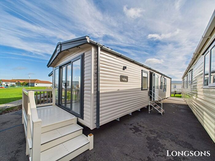 2 Bedroom Park Home For Sale In St. Johns Road, Whitstable, CT5