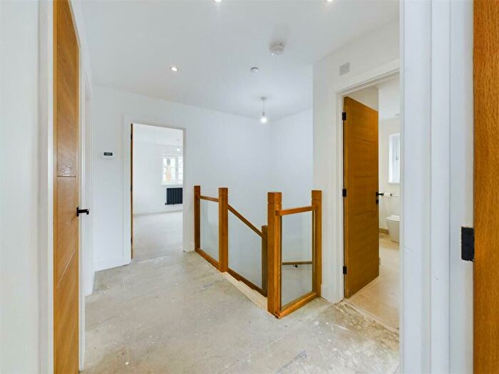 4 Bedroom Detached House For Sale In Llys Bryn Gwyrdd, Five Roads, Llanelli, SA15