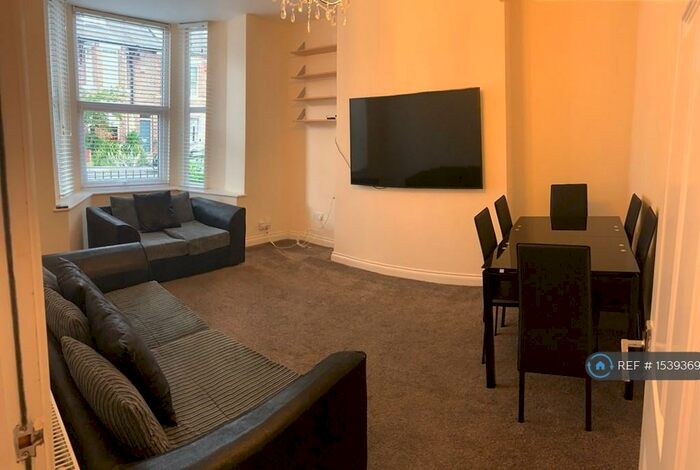 8 Bedroom Terraced House To Rent In Lily Avenue, Newcastle Upon Tyne, NE2