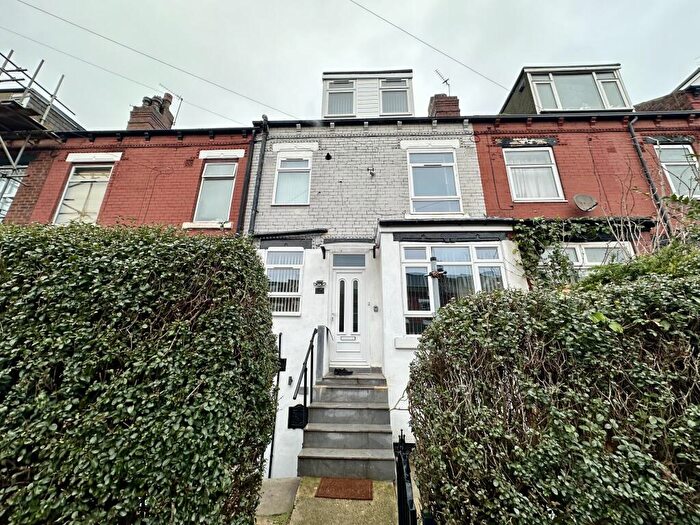 3 Bedroom Terraced House To Rent In Vinery Place, Leeds, LS9