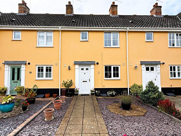 2 Bedroom Terraced House For Sale In Aldergrove, Halesworth, IP19