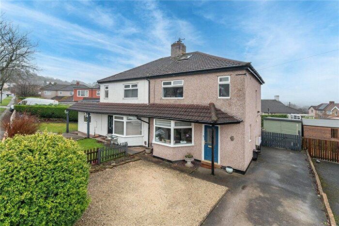 3 Bedroom Semi Detached House For Sale In Nab Wood Drive, Shipley, West Yorkshire, BD18