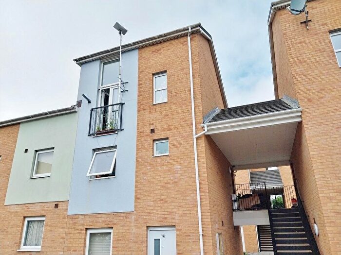 2 Bedroom Maisonette For Sale In Mill Meadow, CF33