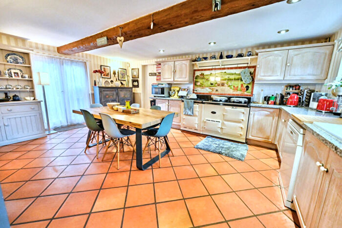 4 Bedroom Barn Conversion For Sale In Church Lane, Ashbourne, DE6