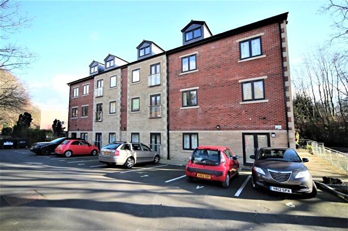 2 Bedroom Duplex To Rent In Sandhill Lane, Moortown, Leeds, LS17