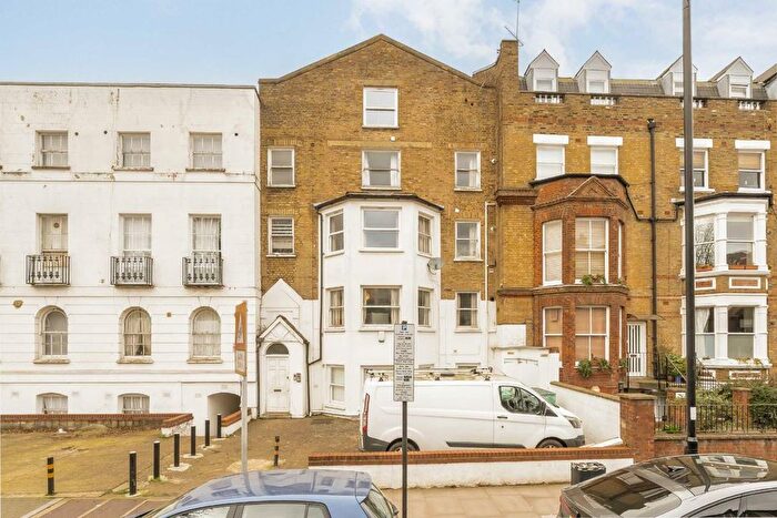 2 Bedroom Flat To Rent In Tollington Park, London, N4