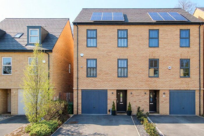 4 Bedroom Semi-Detached House For Sale In Voysey Avenue, Castleford, WF10