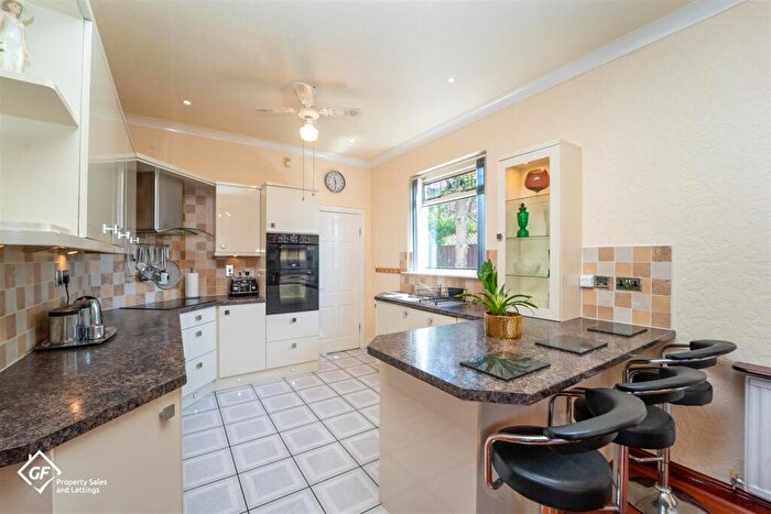 3 Bedroom Bungalow For Sale In Oxcliffe Grove, Heysham, LA3