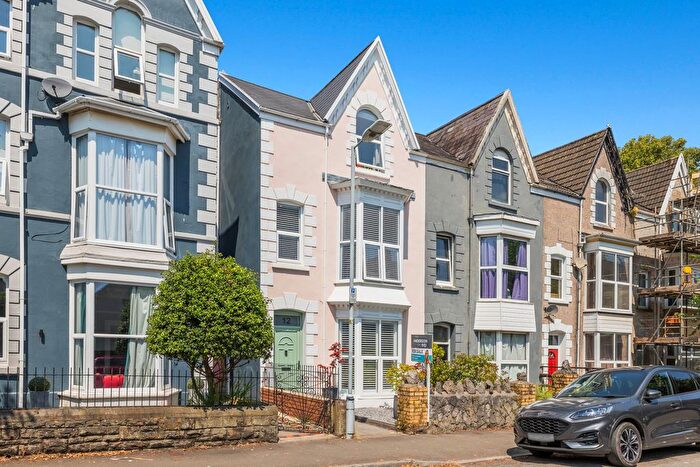 5 Bedroom Town House For Sale In Eaton Crescent, Swansea, SA1