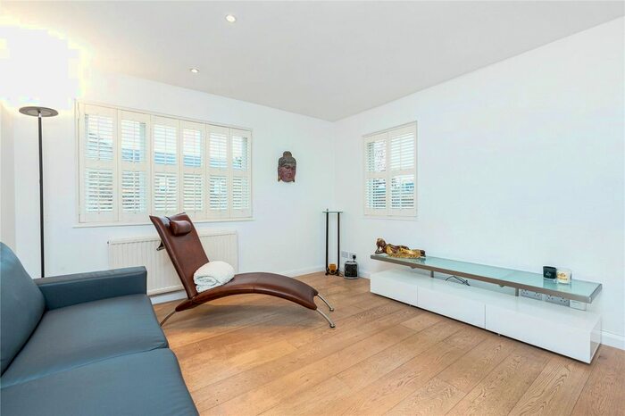 1 Bedroom Flat To Rent In Stevenage Road, Fulham, London, SW6
