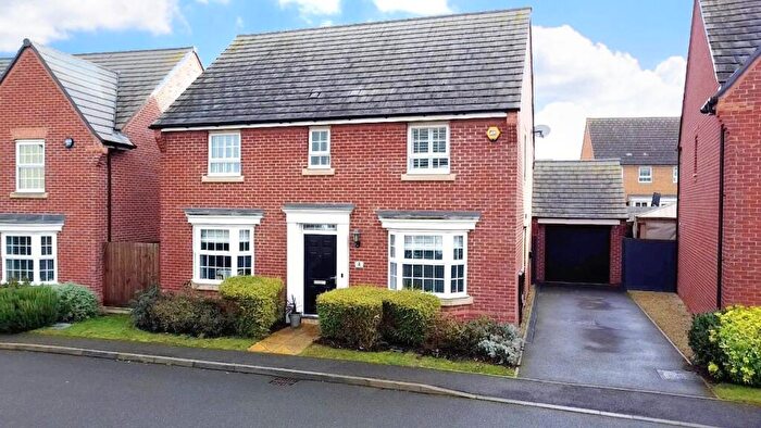 4 Bedroom Detached House For Sale In Garner Lane, Earls Barton, Northamptonshire, NN6