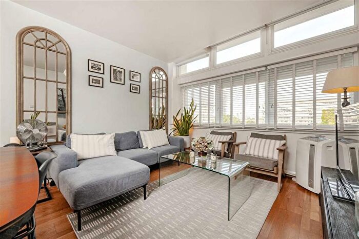 2 Bedroom Flat To Rent In Newington Causeway, London, SE1