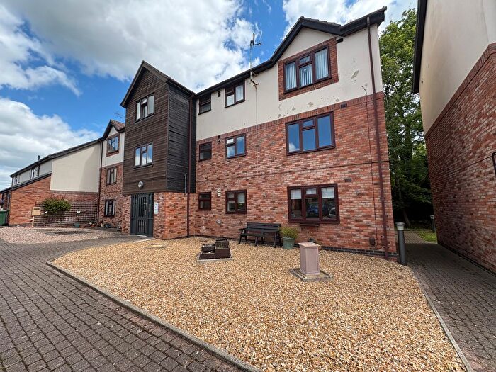 2 Bedroom Flat For Sale In Charnwood Road, Loughborough, LE12