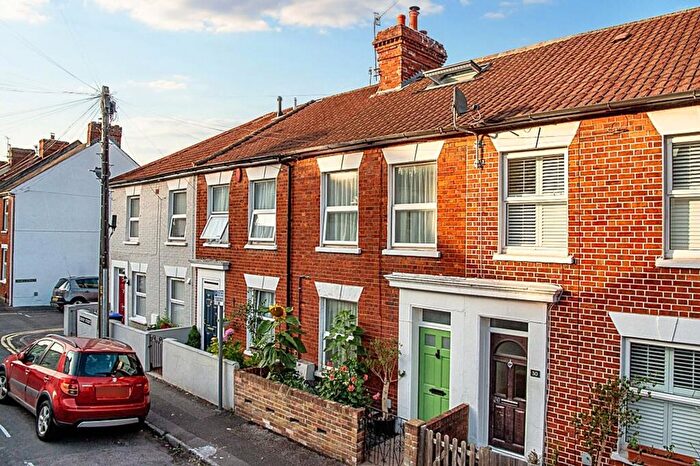 3 Bedroom Terraced House For Sale In Sidney Street, Salisbury, SP2