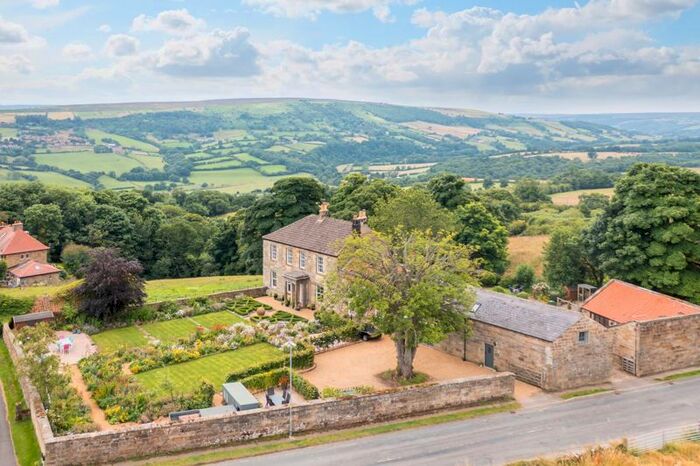 6 Bedroom Property For Sale In Main Road, Aislaby, Whitby, YO21