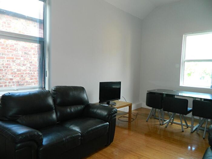 5 Bedroom Maisonette To Rent In Heaton Road, Heaton, Newcastle Upon Tyne, NE6