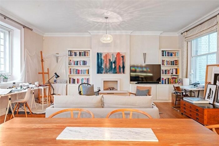 2 Bedroom Flat To Rent In Kingsway, London, WC2B
