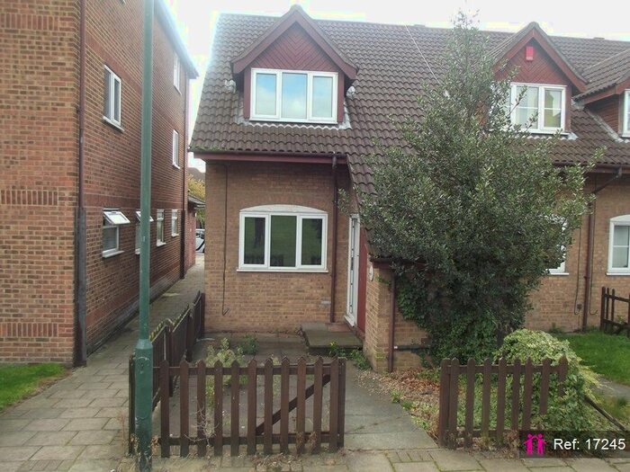 2 Bedroom End Of Terrace House To Rent In Mariners Walk, Erith DA8