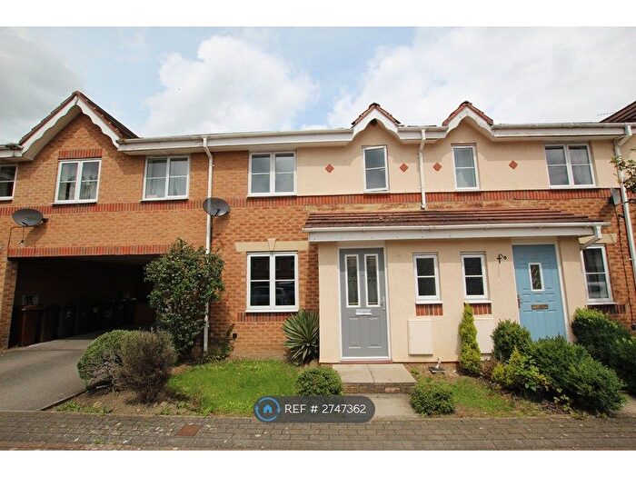 3 Bedroom End Of Terrace House To Rent In Leyfield Place, Wombwell, Barnsley, S73