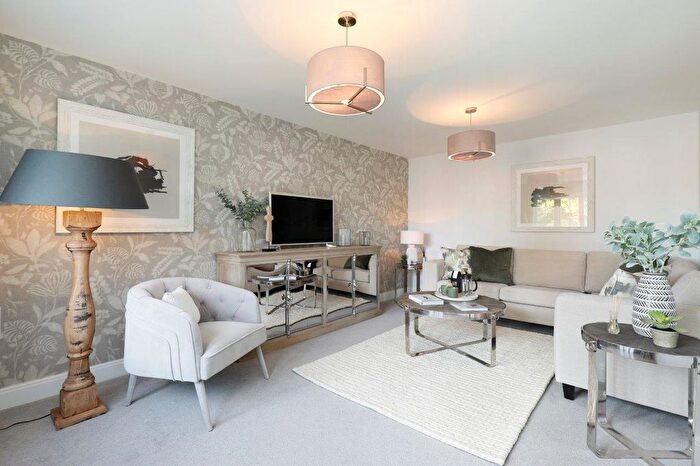 4 Bedroom Detached House For Sale In Walshes Road, Crowborough, TN6