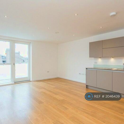 2 Bedroom Flat To Rent In Oldridge Road, London, SW12
