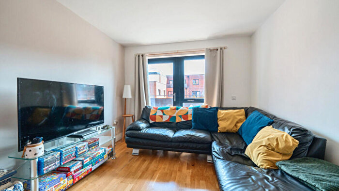 1 Bedroom Flat For Sale In Sutherland Road, London, E17