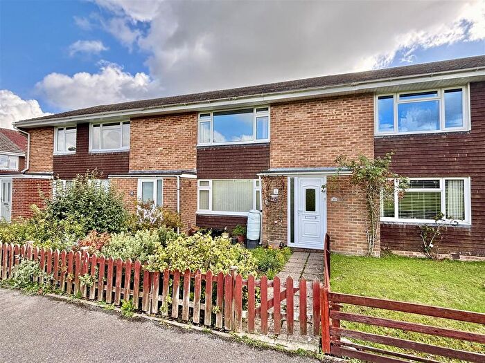 1 Bedroom Flat For Sale In Hannams Close, Lytchett Matravers, BH16