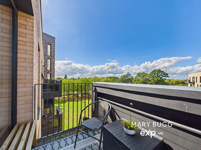 2 Bedroom Apartment For Sale In Burgess Springs, Chelmsford, CM1