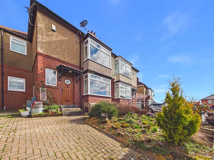 3 Bedroom Semi-Detached House For Sale In Lanthwaite Road, Low Fell, Gateshead, NE9
