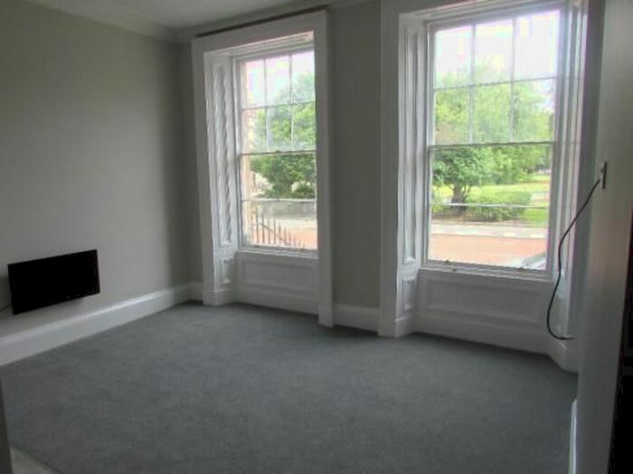2 Bedroom Flat To Rent In Hamilton Square, Birkenhead, CH41