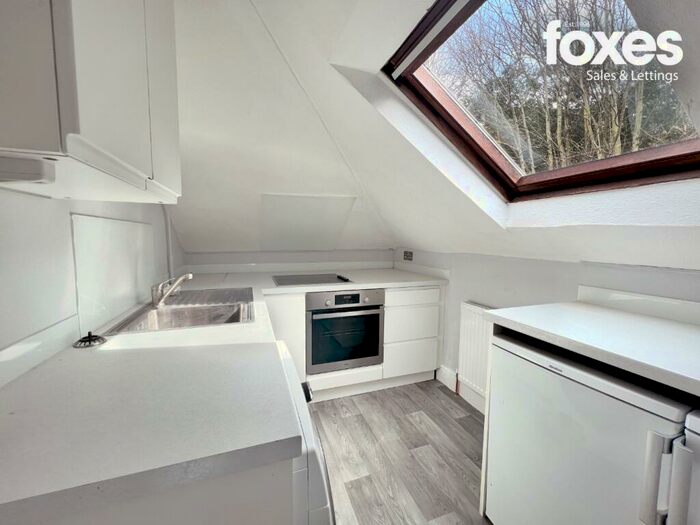 1 Bedroom Apartment To Rent In Wootton Gardens, Bournemouth, BH1