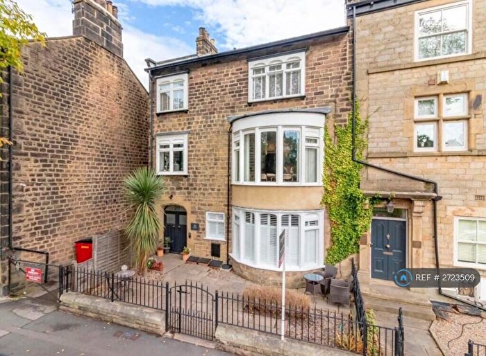 3 Bedroom Flat To Rent In Devonshire Place, Harrogate, HG1