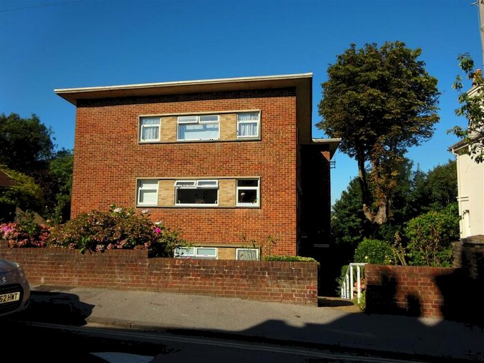 2 Bedroom Flat To Rent In St Margarets Street, Rochester, ME1