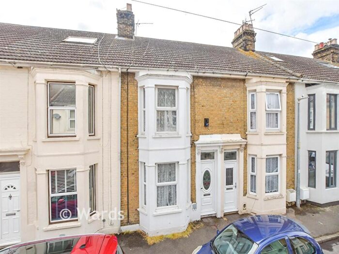 3 Bedroom Terraced House For Sale In Alexandra Road, Sheerness, Kent, ME12