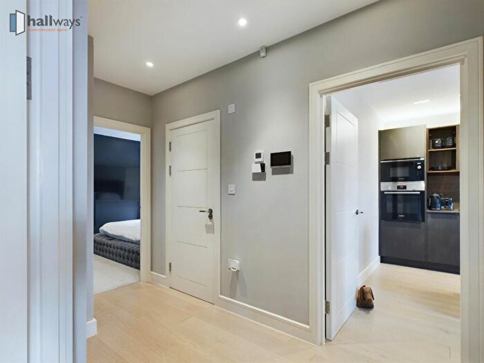 2 Bedroom Apartment For Sale In South Park Hill Road, South Croydon, CR2