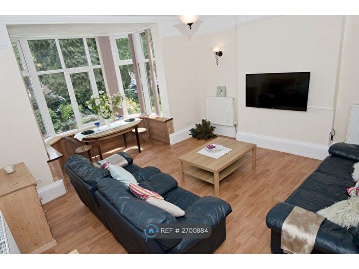 1 Bedroom Flat To Rent In Wostenholm Road, Sheffield, S7