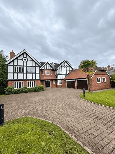 5 Bedroom Detached House For Sale In Camp Road, Gerrards Cross, SL9