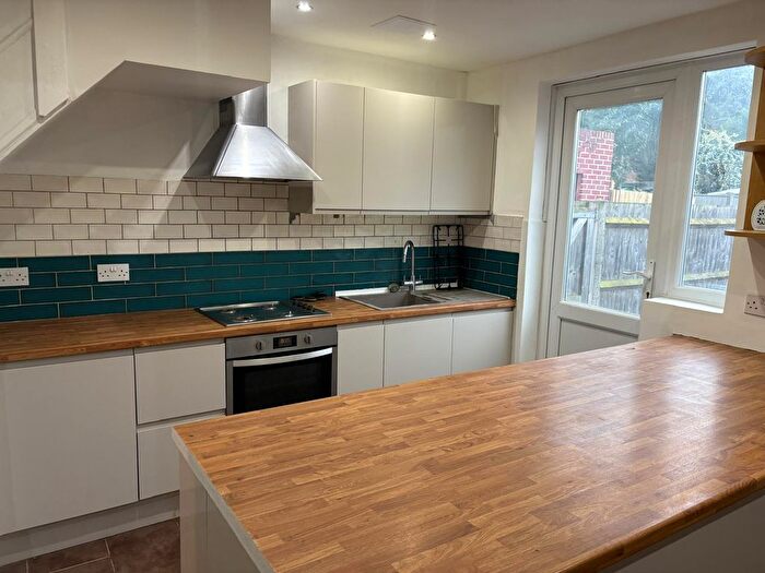 3 Bedroom Semi Detached House To Rent In Meadow Road, Feltham, TW13