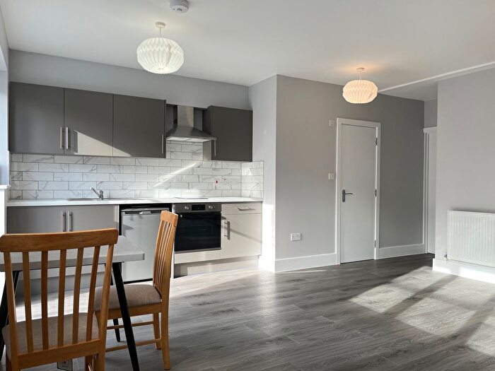 Studio To Rent In Selhurst Road, Edmonton, N9