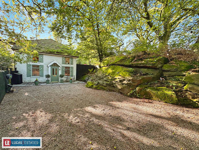 5 Bedroom Cottage For Sale In Graig-yr-allt, Bryn Siriol, Penpedairheol, CF82