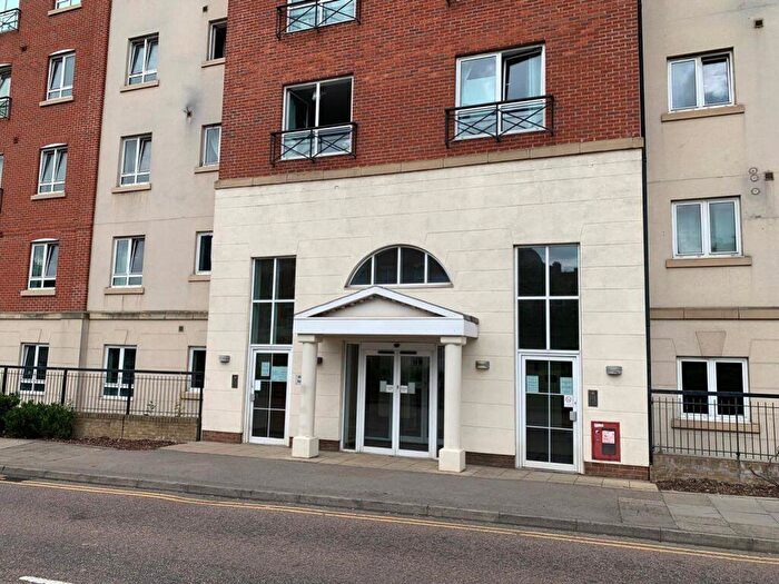 2 Bedroom Flat To Rent In Alpha House, Northampton, NN1