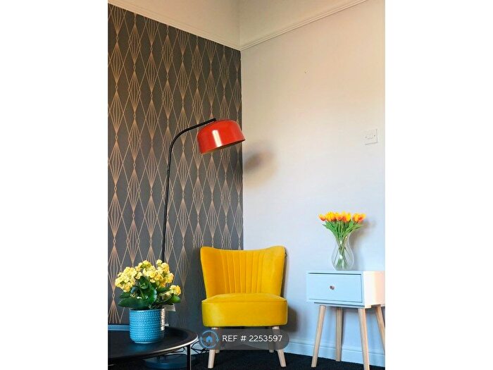 2 Bedroom Flat To Rent In St Clair Street, Edinburgh, EH6