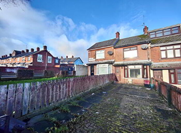 3 Bedroom Terrace House For Sale In Holmdene Gardens, Belfast, BT14
