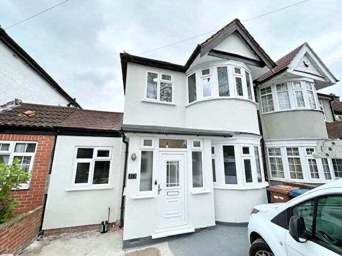 4 Bedroom Terraced House For Sale In Rayners Lane, Harrow, Middlesex, HA2