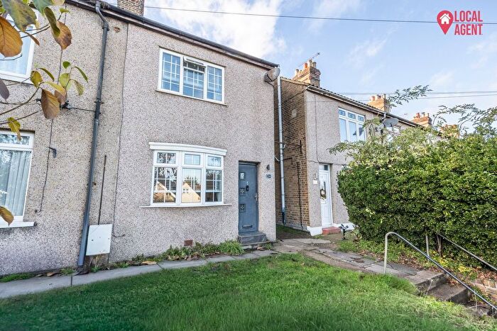 3 Bedroom Terraced House For Sale In Main Road, Sutton At Hone, Dartford, DA4