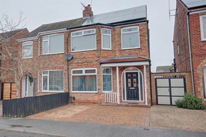4 Bedroom Semi-Detached House For Sale In Westfield Avenue, Beverley, HU17
