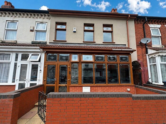 3 Bedroom Terraced House For Sale In Edmund Road, Birmingham, West Midlands, B8